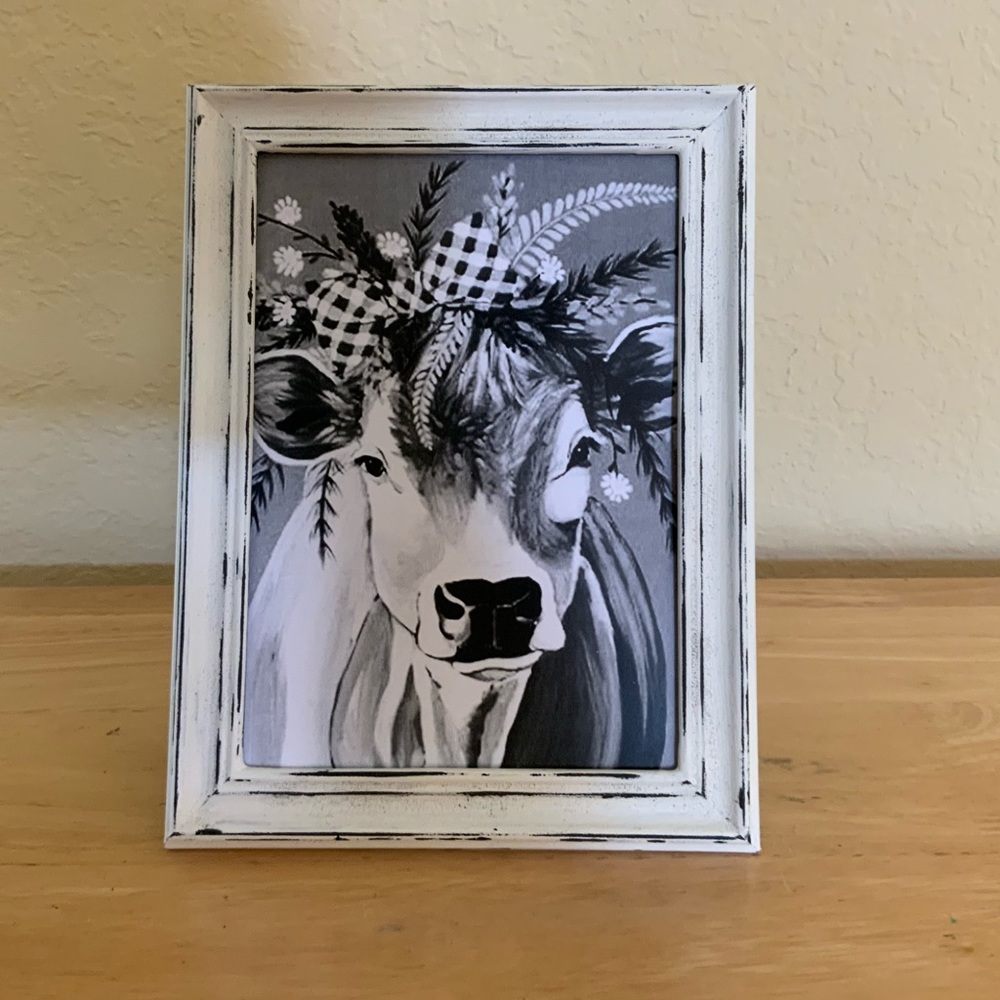 Farmhouse Christmas cow picture 8x10 w/frame